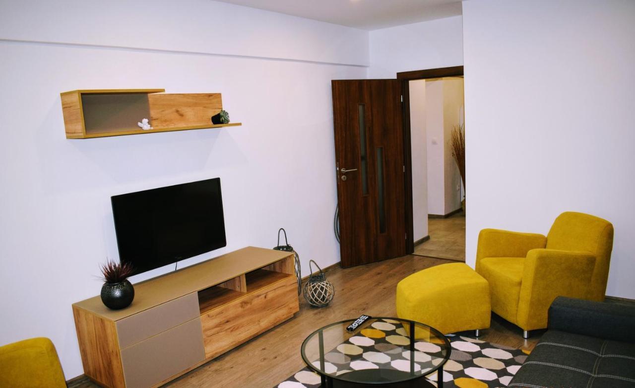 Center City Apartment II Nitra Luaran gambar